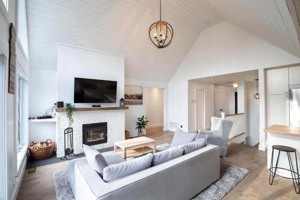 Villa Luxurious Scandinavian Golf Chalet With Private Spa à Saint-Faustin–Lac-Carré Extérieur photo